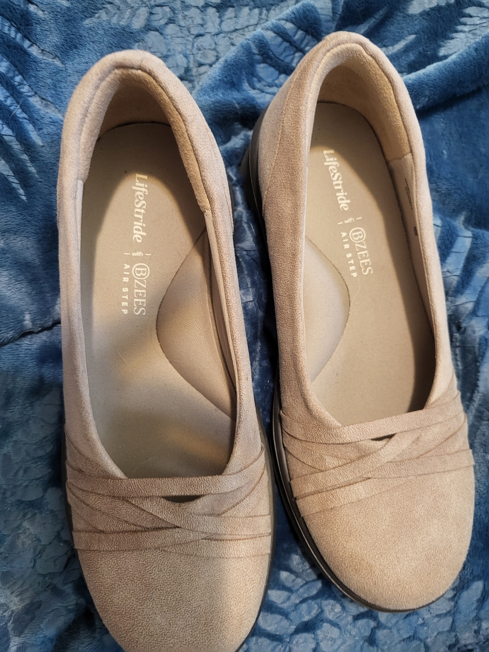 Women’s Size 7.5W Slip-On Comfort Flats
